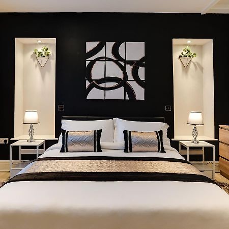 Wigan Central I 1 & 2 Bed Executive Apartments I Family Rooms I Private Balcony I Free Parking Dış mekan fotoğraf