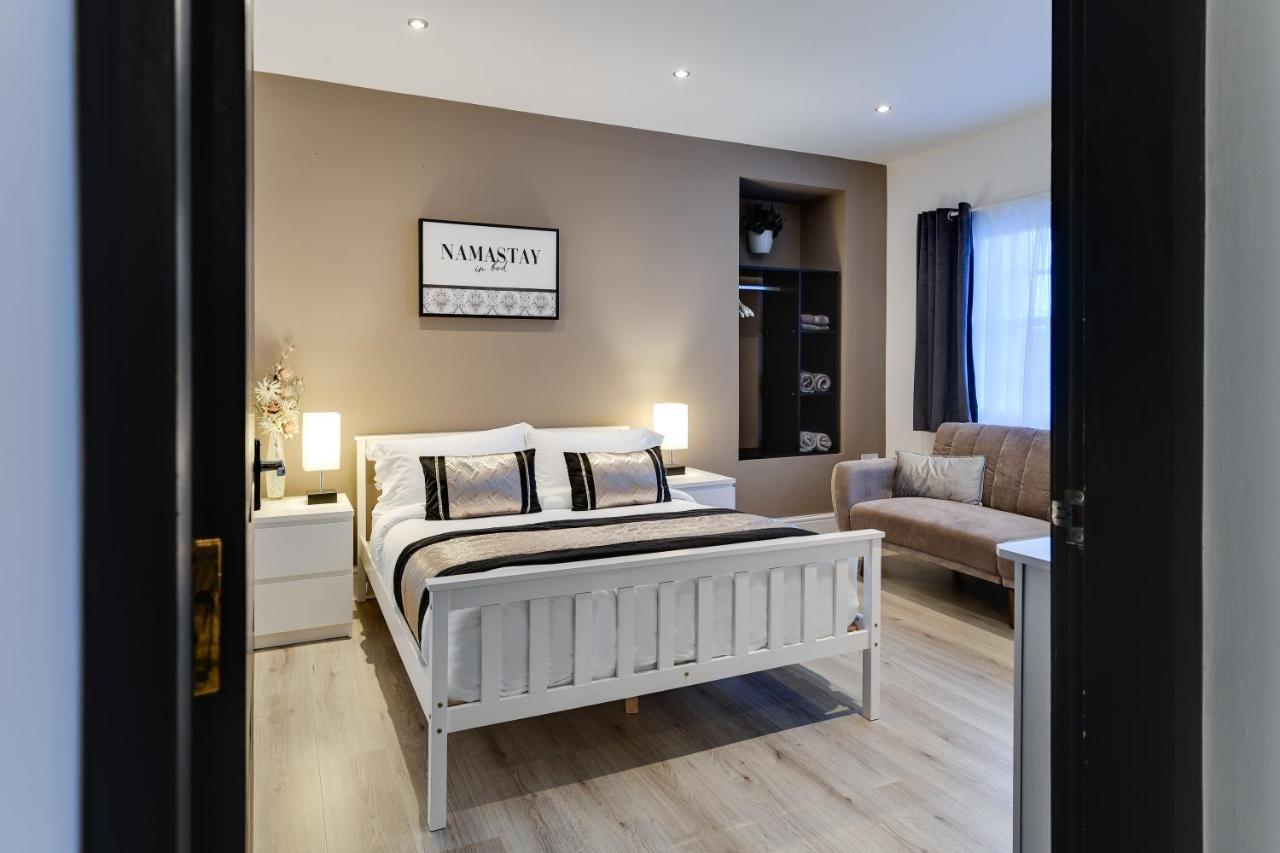 Wigan Central I 1 & 2 Bed Executive Apartments I Family Rooms I Private Balcony I Free Parking Dış mekan fotoğraf