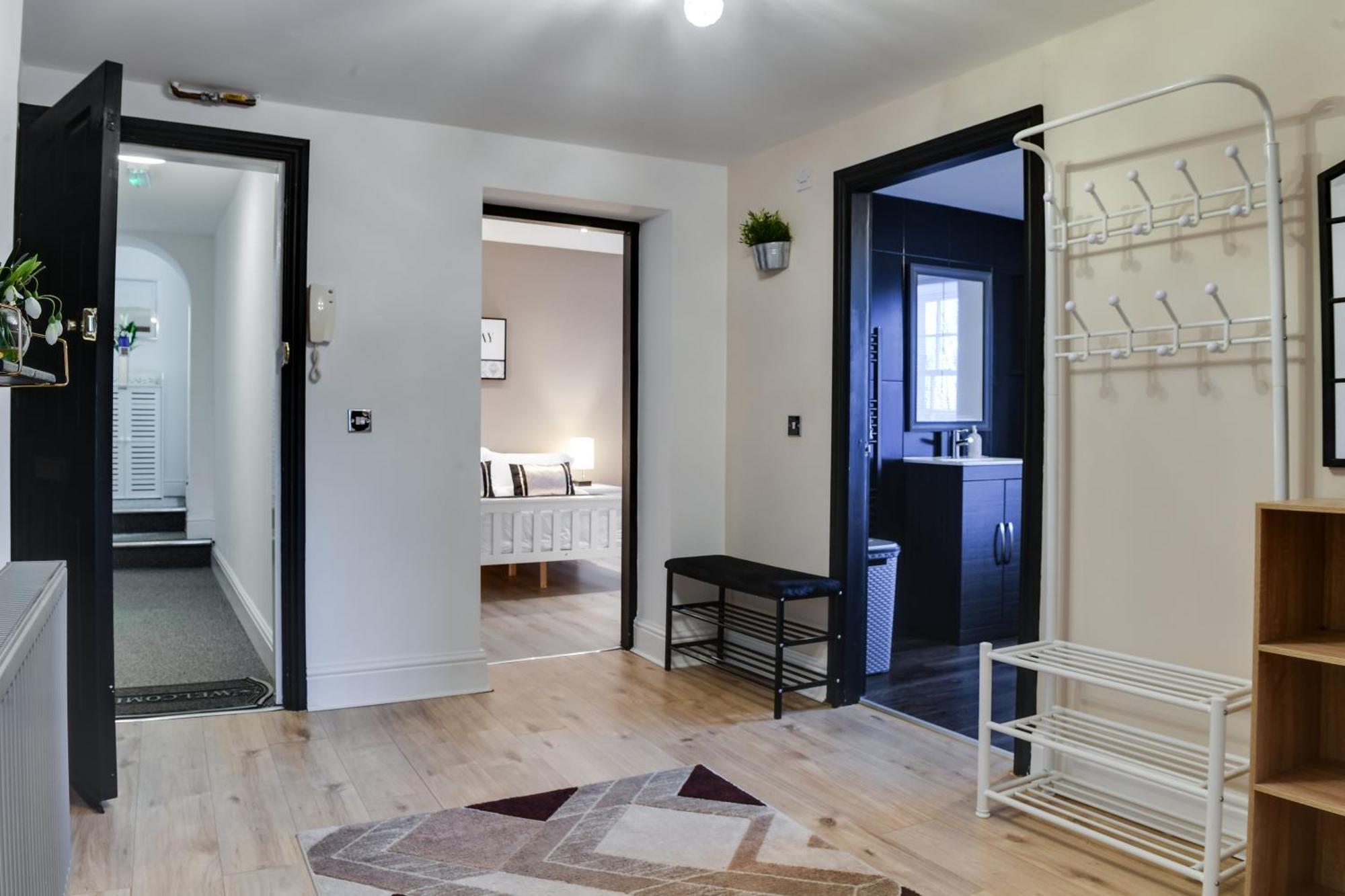 Wigan Central I 1 & 2 Bed Executive Apartments I Family Rooms I Private Balcony I Free Parking Dış mekan fotoğraf